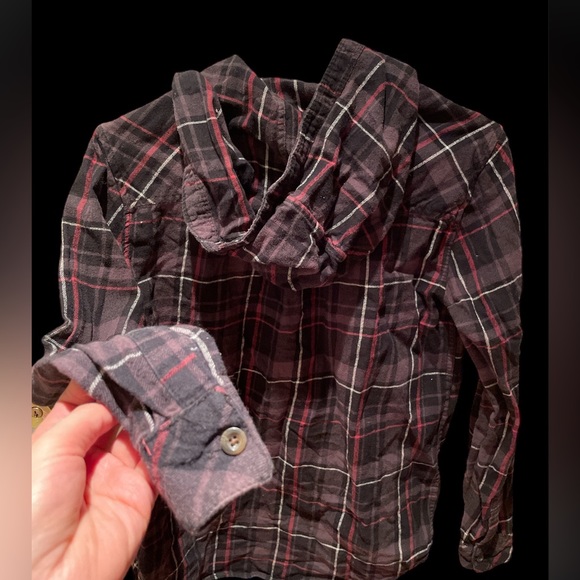 Forever 21 - Grey, Black, White and Red Plaid Hooded Shirt 👔 - Picture 2 of 4